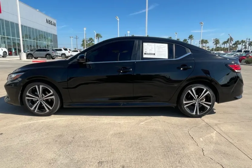 2023 Nissan Sentra SR photo 1