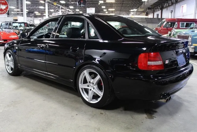 2000 Audi S4 Base photo 1