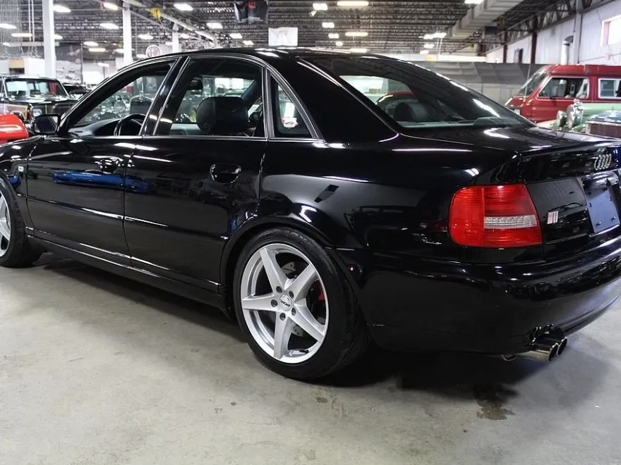 2000 Audi S4 Base photo 1