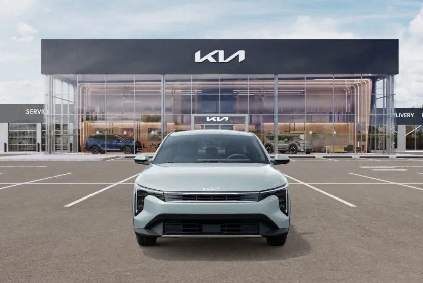 2025 Kia K4 EX photo 1