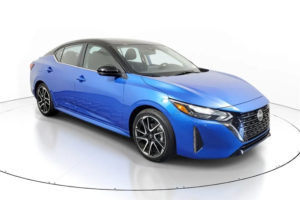 2024 Nissan Sentra SR photo 1