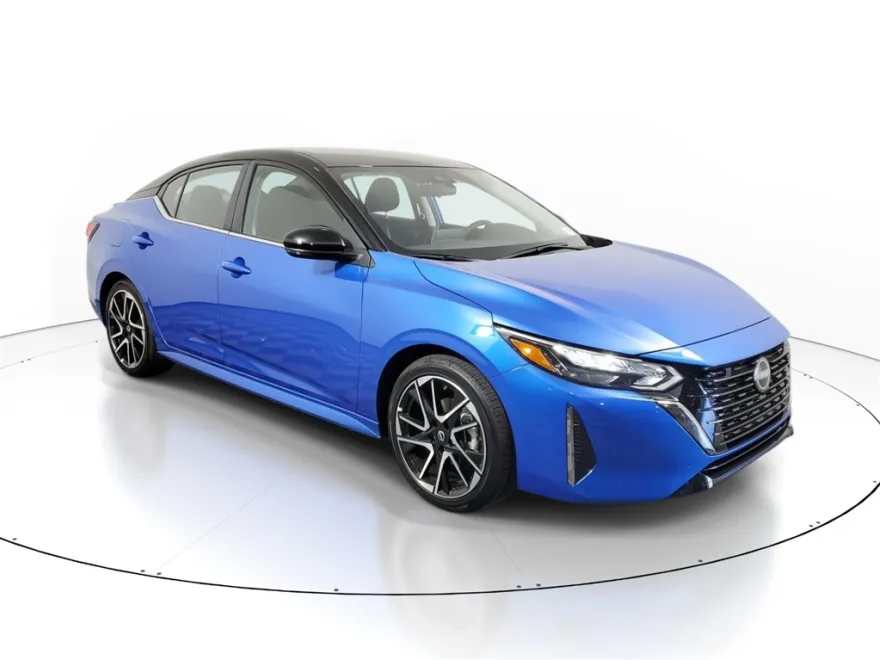 2024 Nissan Sentra SR photo 1