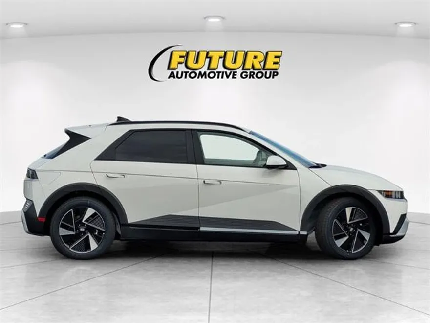 2025 Hyundai Ioniq 5 SEL photo 1