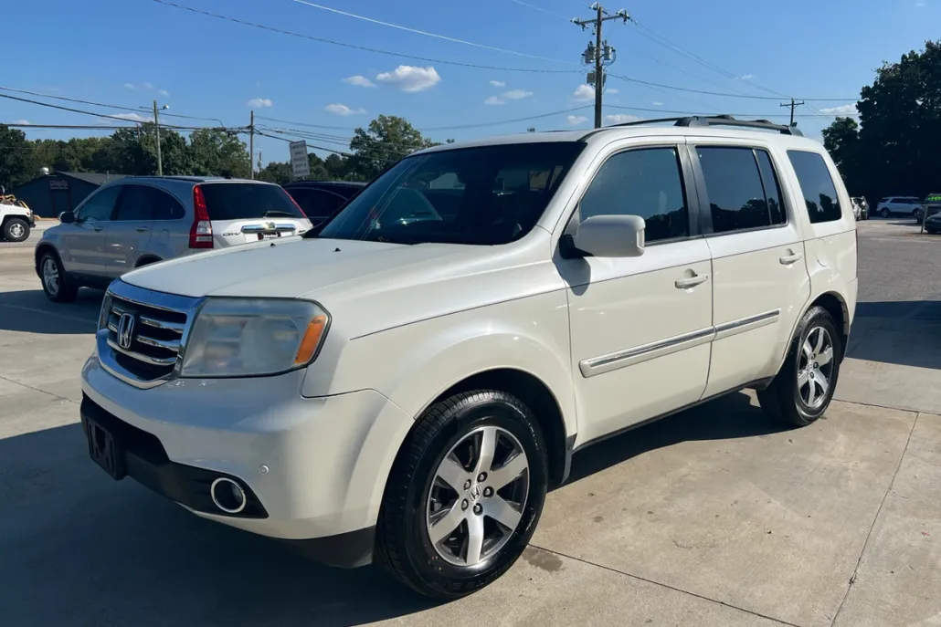 2013 Honda Pilot Touring photo 1