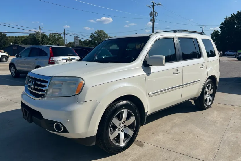 2013 Honda Pilot Touring photo 1