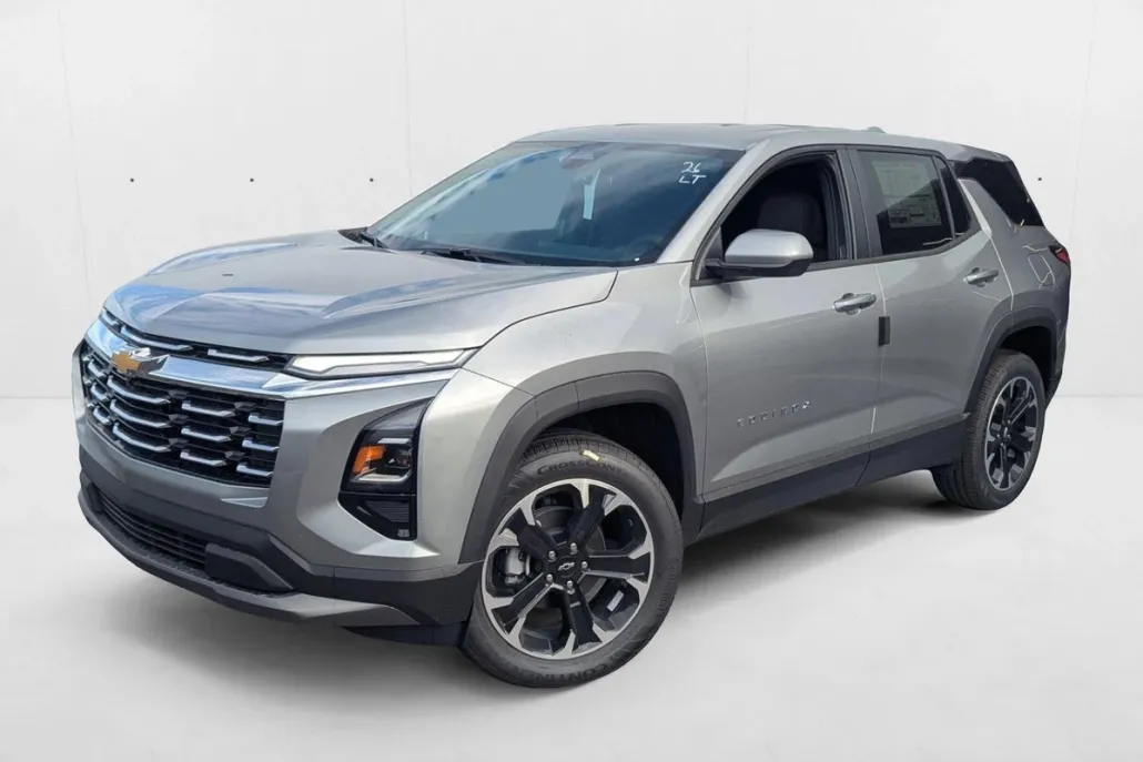 2026 Chevrolet Equinox LT photo 1