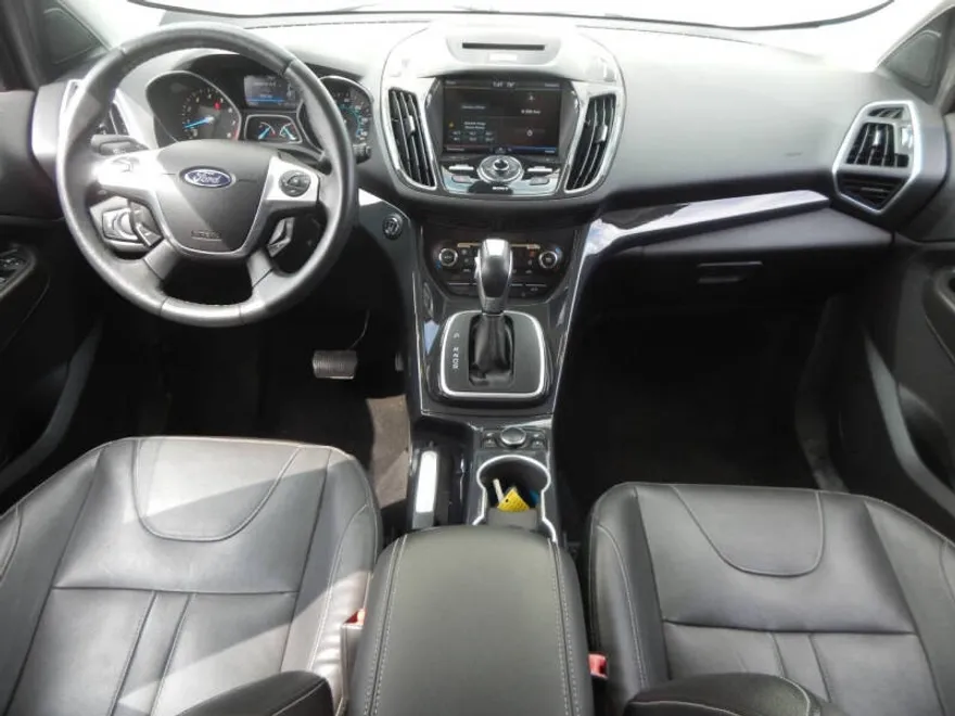 2013 Ford Escape Titanium photo 1