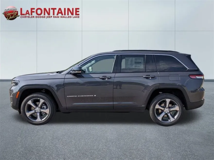 2025 Jeep Grand Cherokee Limited photo 1
