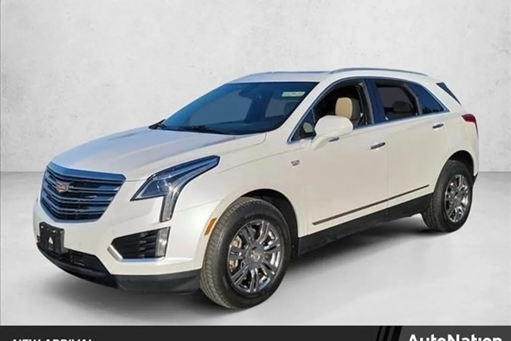 2017 Cadillac XT5 Luxury photo 1