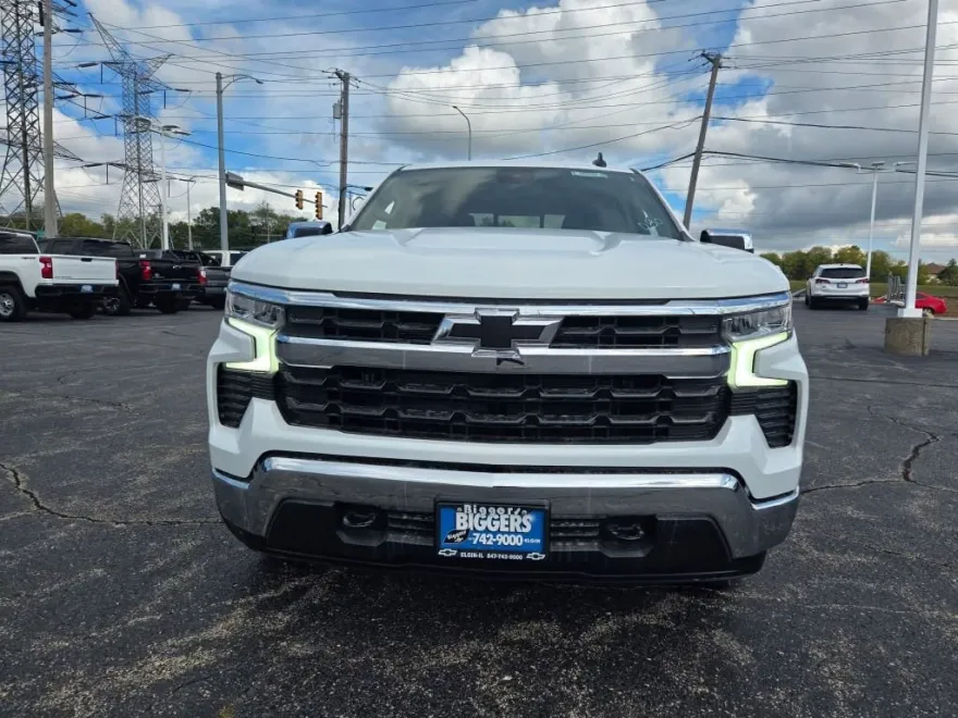 2026 Chevrolet Silverado 1500 LT photo 1