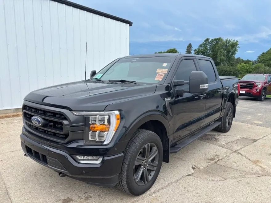 2023 Ford F-150 XLT photo 1