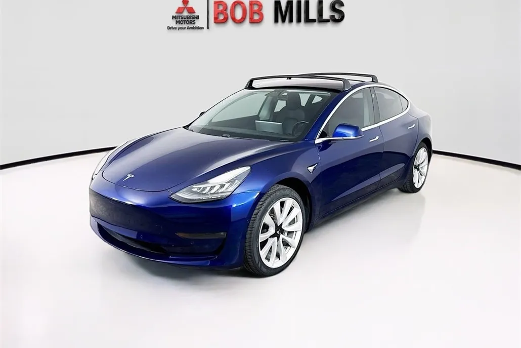 2018 Tesla Model 3 Long Range photo 1