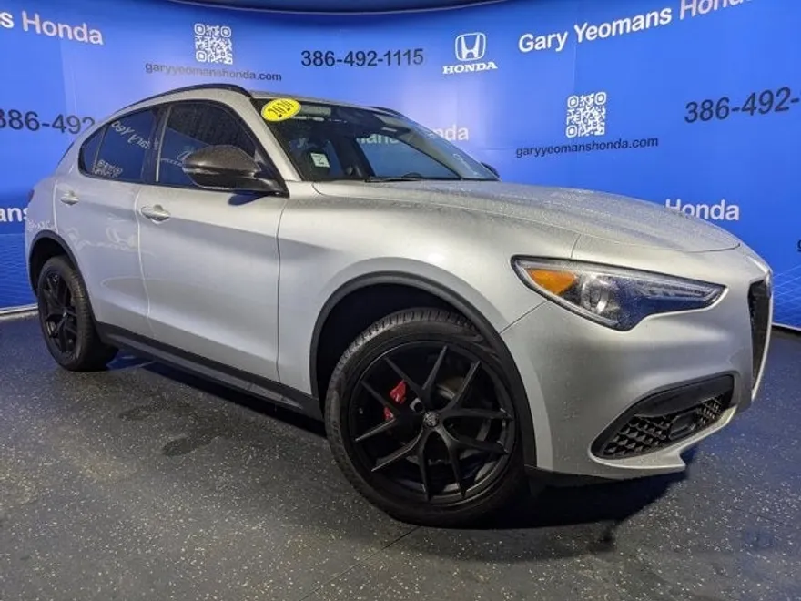 2020 Alfa Romeo Stelvio Base photo 1