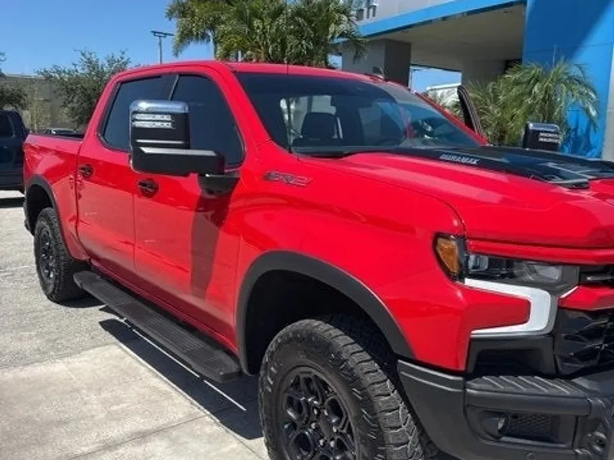 2024 Chevrolet Silverado 1500 ZR2 photo 1