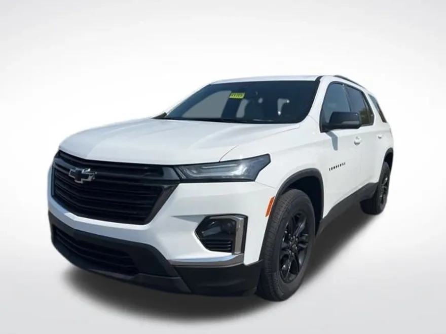 2022 Chevrolet Traverse LS photo 1