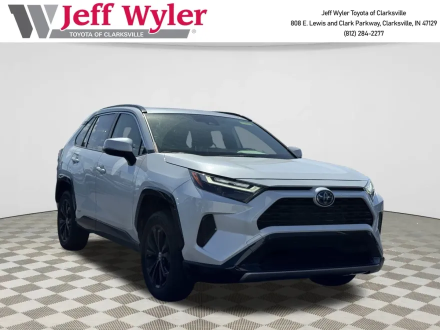 2024 Toyota RAV4 Hybrid SE photo 1