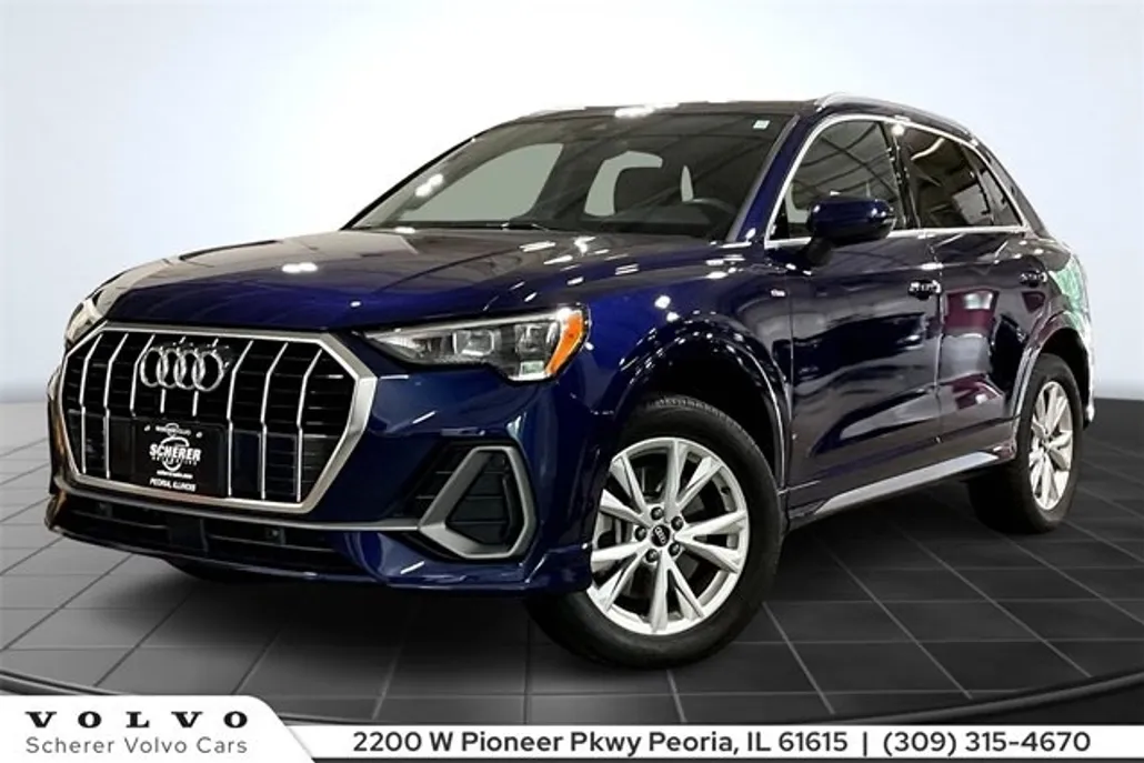 2022 Audi Q3 S line Premium photo 1
