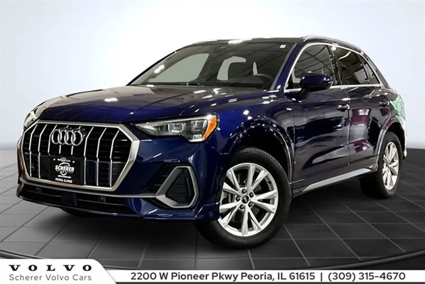2022 Audi Q3 S line Premium photo 1