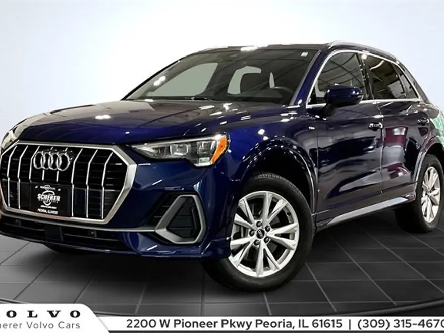 2022 Audi Q3 S line Premium photo 1