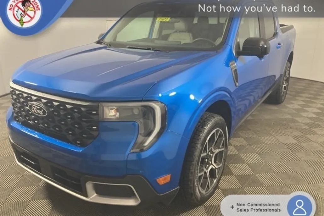 2025 Ford Maverick Lariat photo 1