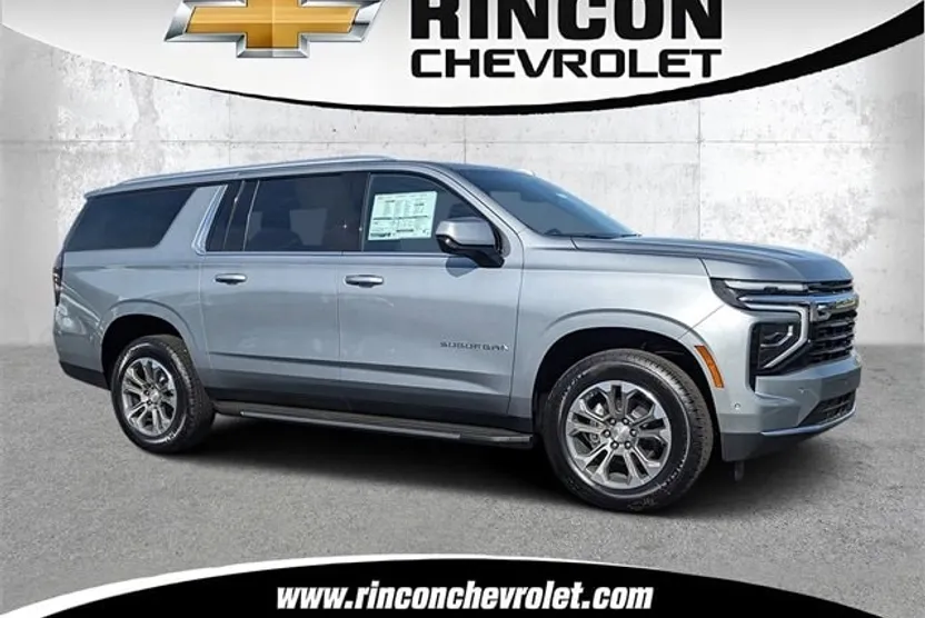 2025 Chevrolet Suburban LS photo 1