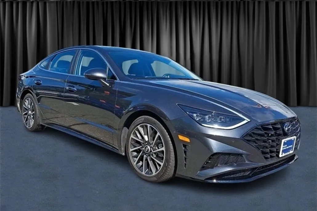 2022 Hyundai Sonata Limited photo 1
