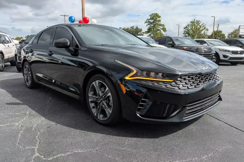2022 Kia K5 EX photo 1