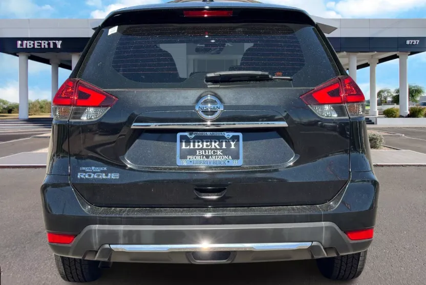 2019 Nissan Rogue S photo 1