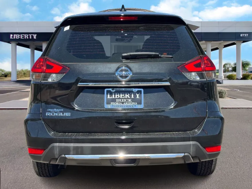 2019 Nissan Rogue S photo 1