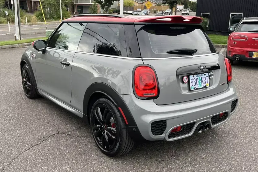 2017 Mini Cooper 2 Door Hardtop photo 1
