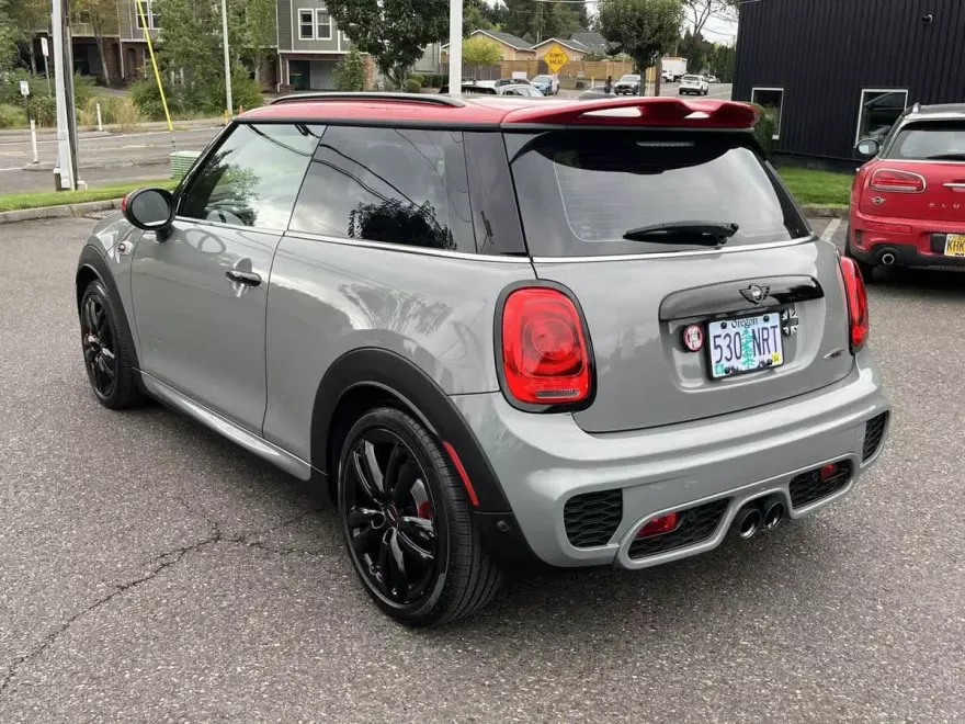 2017 Mini Cooper 2 Door Hardtop photo 1