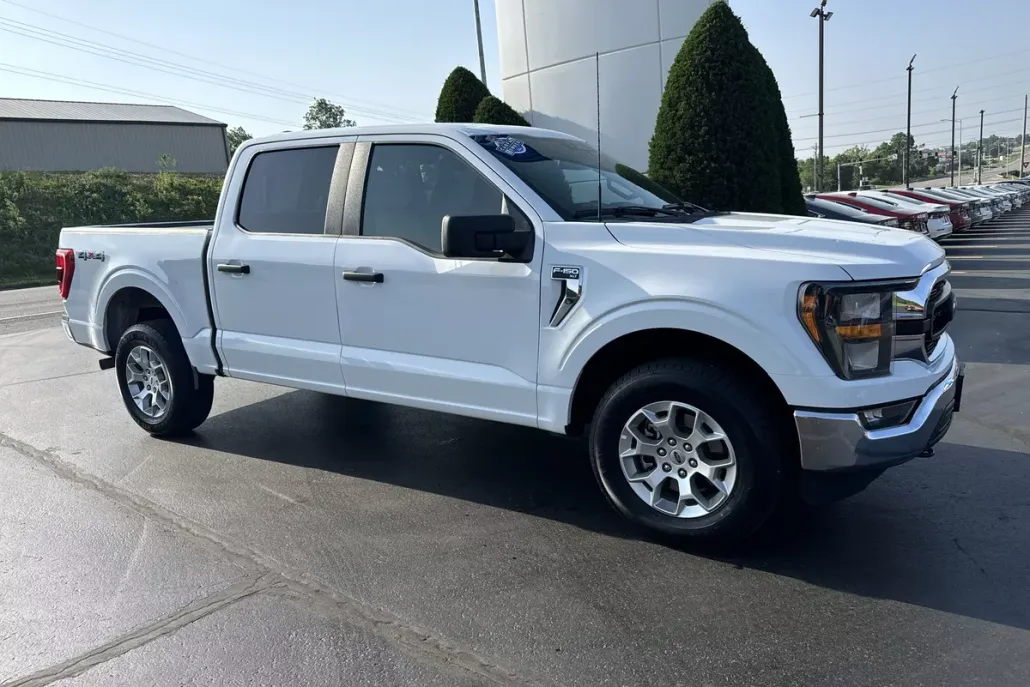 2023 Ford F-150 XLT photo 1