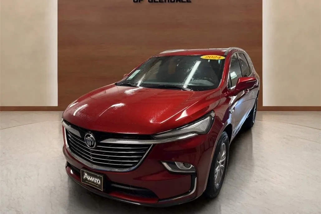 2024 Buick Enclave Premium photo 1
