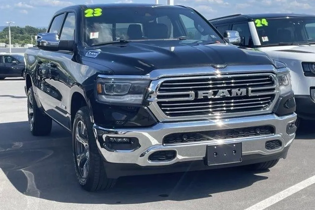2023 Ram 1500 Laramie photo 1