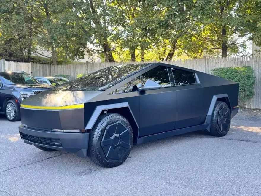 2024 Tesla Cybertruck Cyberbeast photo 1