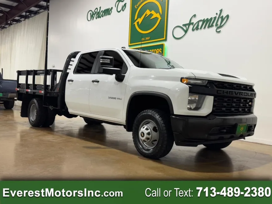 2023 Chevrolet Silverado 3500HD photo 1