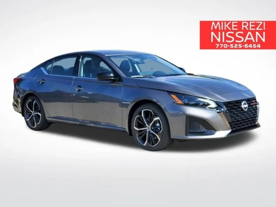 2025 Nissan Altima 2.5 SR photo 1