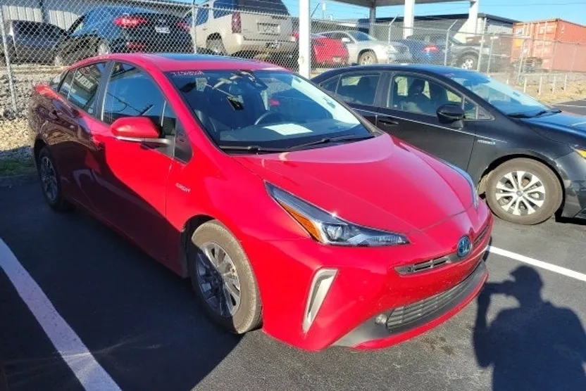 2022 Toyota Prius Limited photo 1