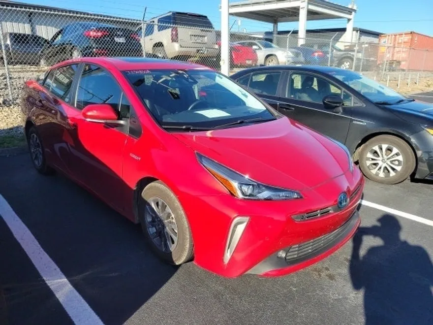 2022 Toyota Prius Limited photo 1