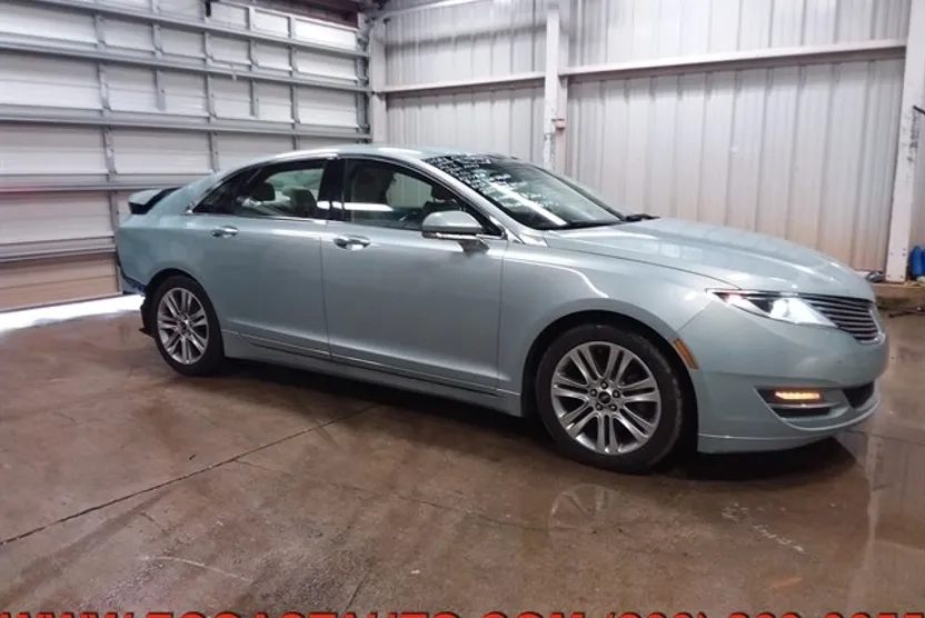 2014 Lincoln MKZ Hybrid photo 1