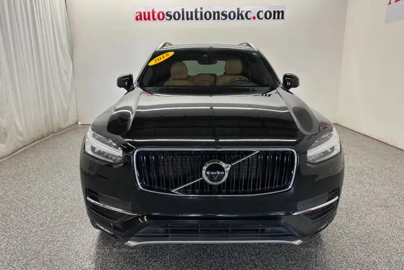 2018 Volvo XC90 T5 Momentum photo 1