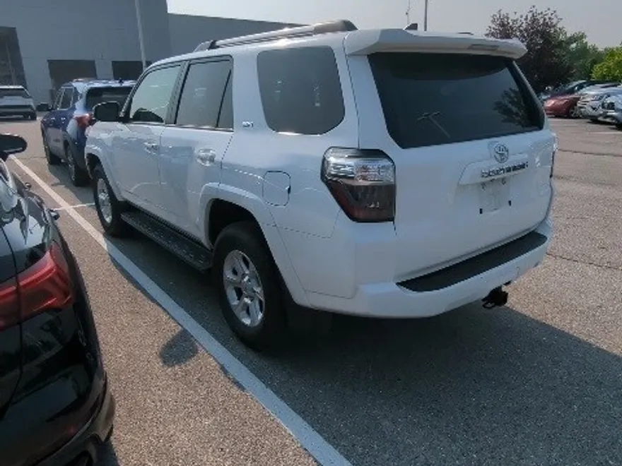 2024 Toyota 4Runner SR5 Premium photo 1