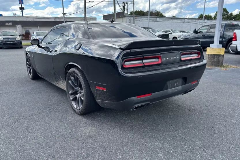 2021 Dodge Challenger R/T Scat Pack photo 1