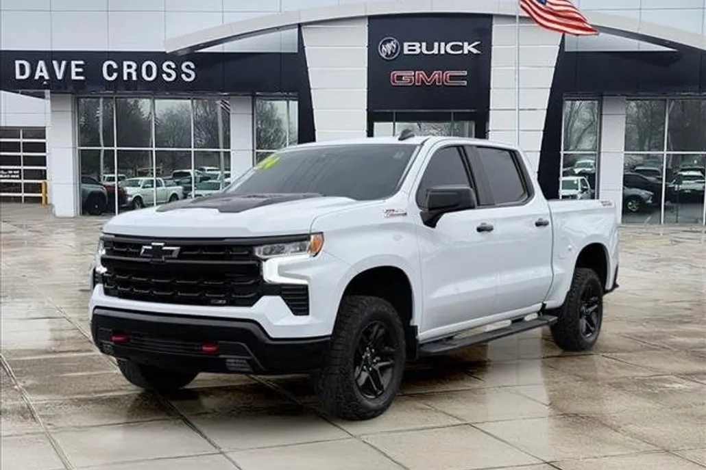 2024 Chevrolet Silverado 1500 LT Trail Boss photo 1