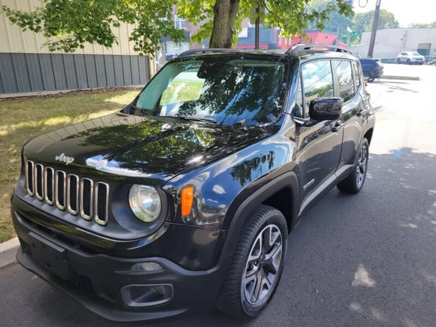 2016 Jeep Renegade Latitude photo 1