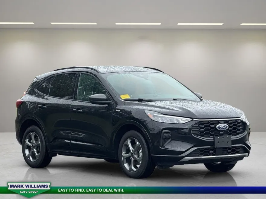 2024 Ford Escape ST-Line photo 1
