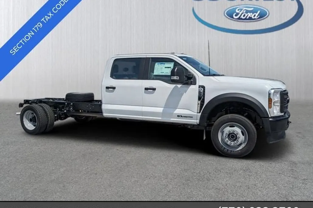 2025 Ford F-550 photo 1