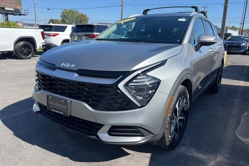 2024 Kia Sportage EX photo 1