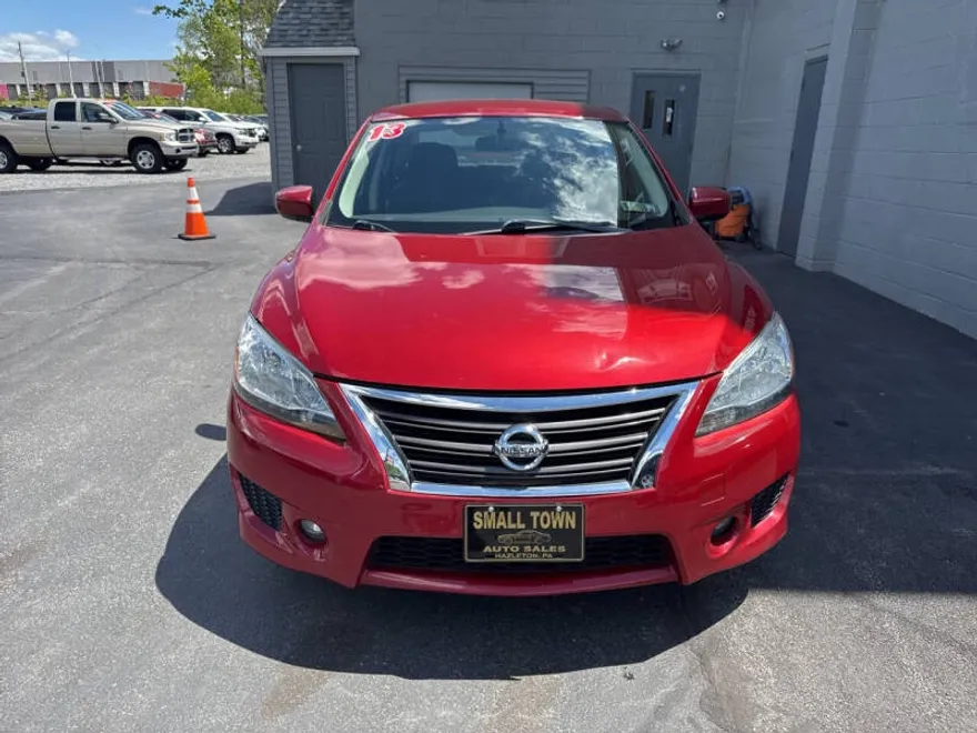 2013 Nissan Sentra SR photo 1