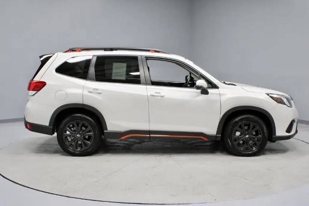 2024 Subaru Forester Sport photo 1